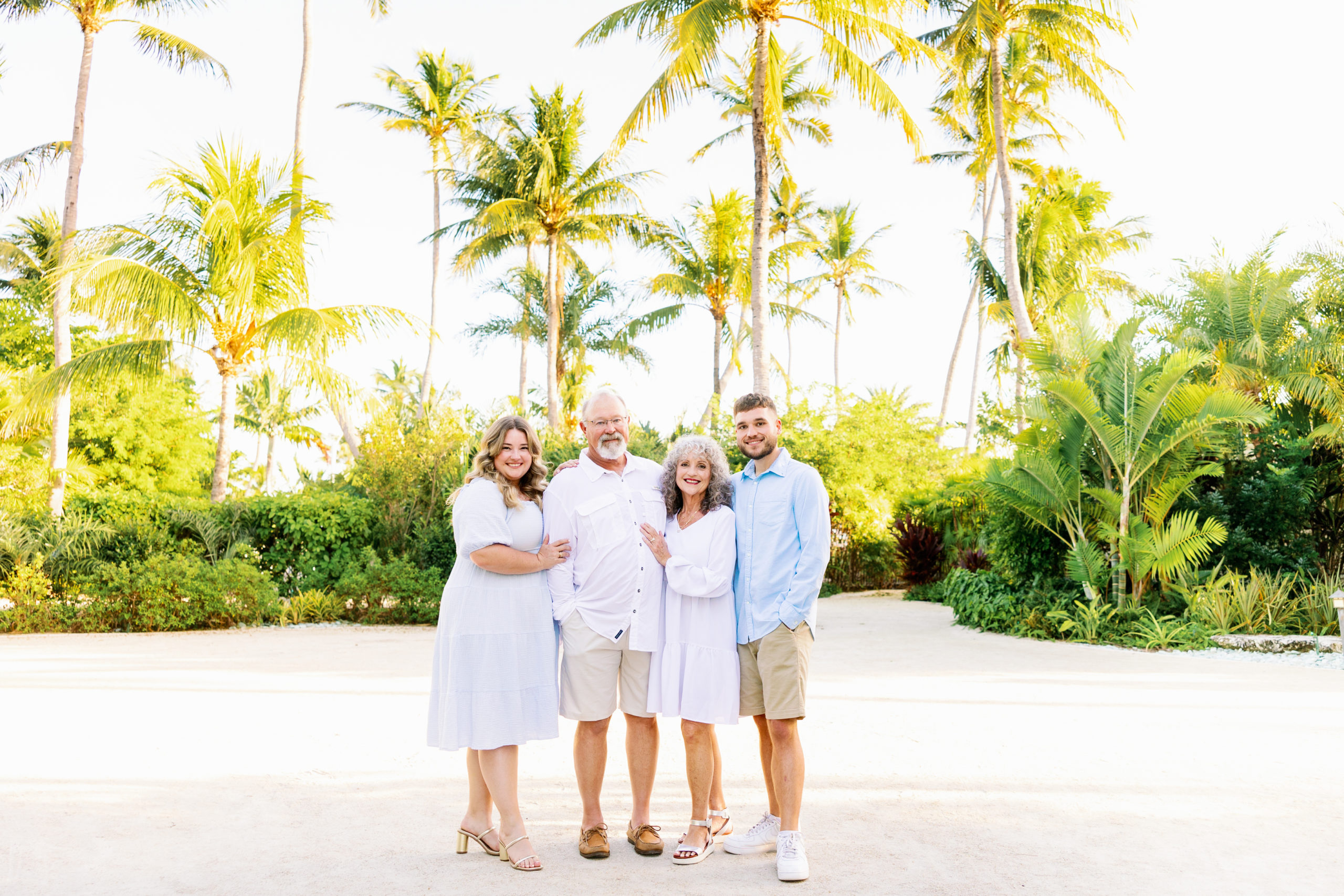 Family Photographer Islamorada, Islamorada Family Photographer, Islander Resort Family Photos. Claudia Rios Photography