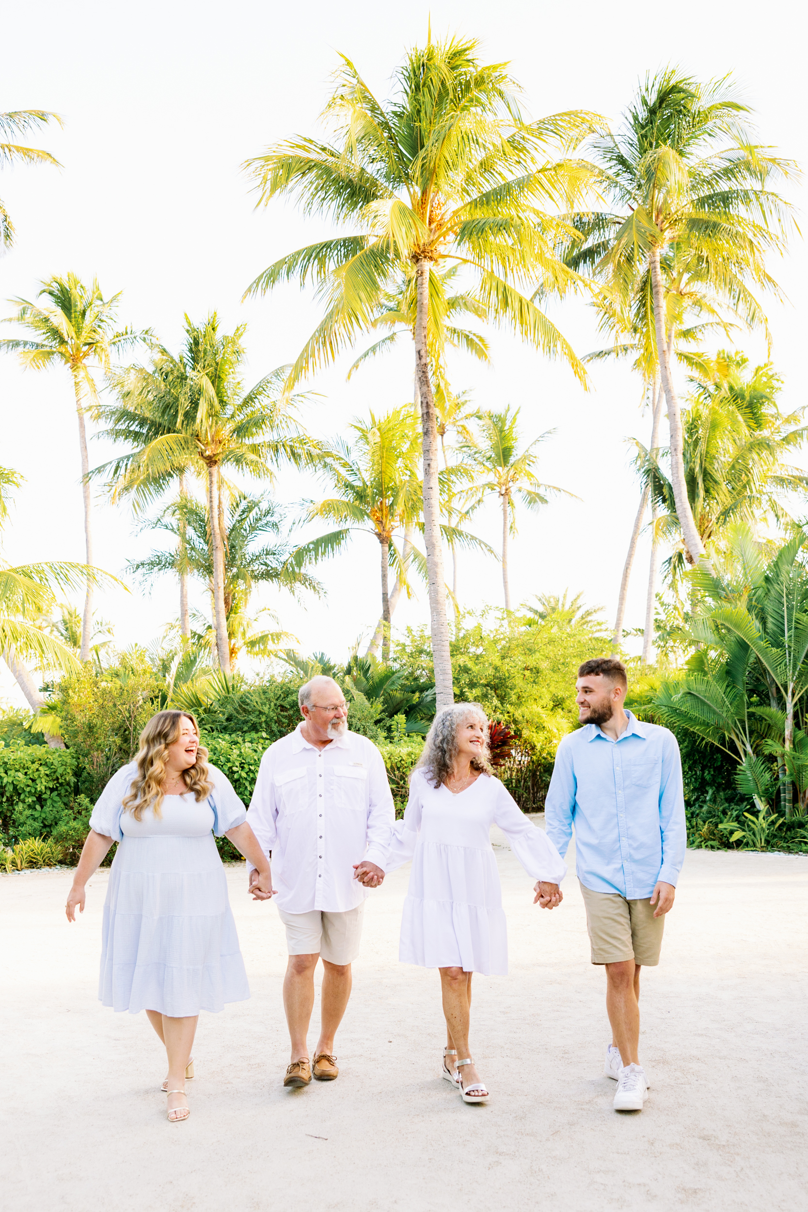 Family Photographer Islamorada, Islamorada Family Photographer, Islander Resort Family Photos. Claudia Rios Photography