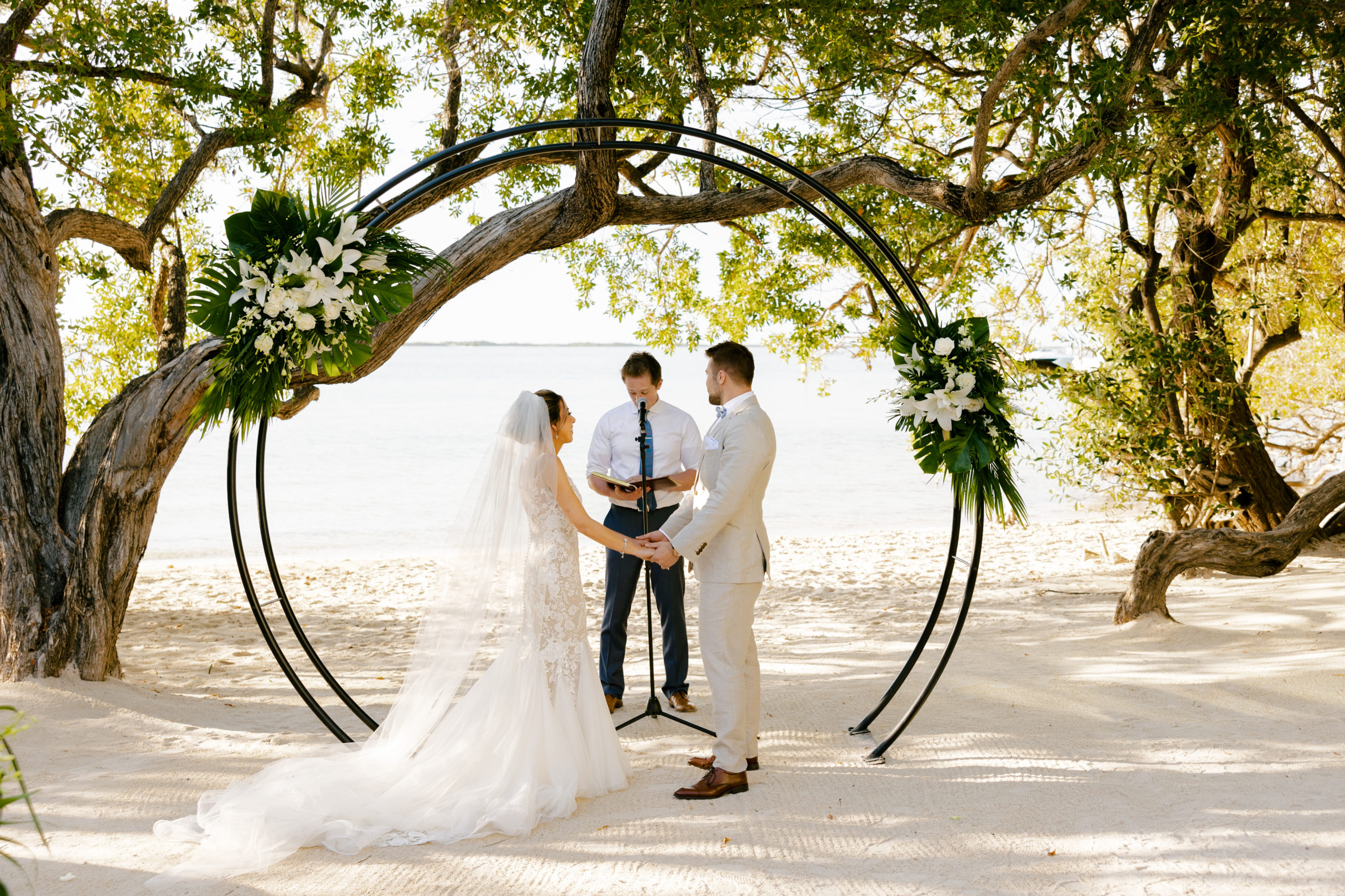 Baker's Cay Resort Wedding, Key Largo Wedding Photographer, Islamorada Wedding Photographer, Claudia Rios Photography