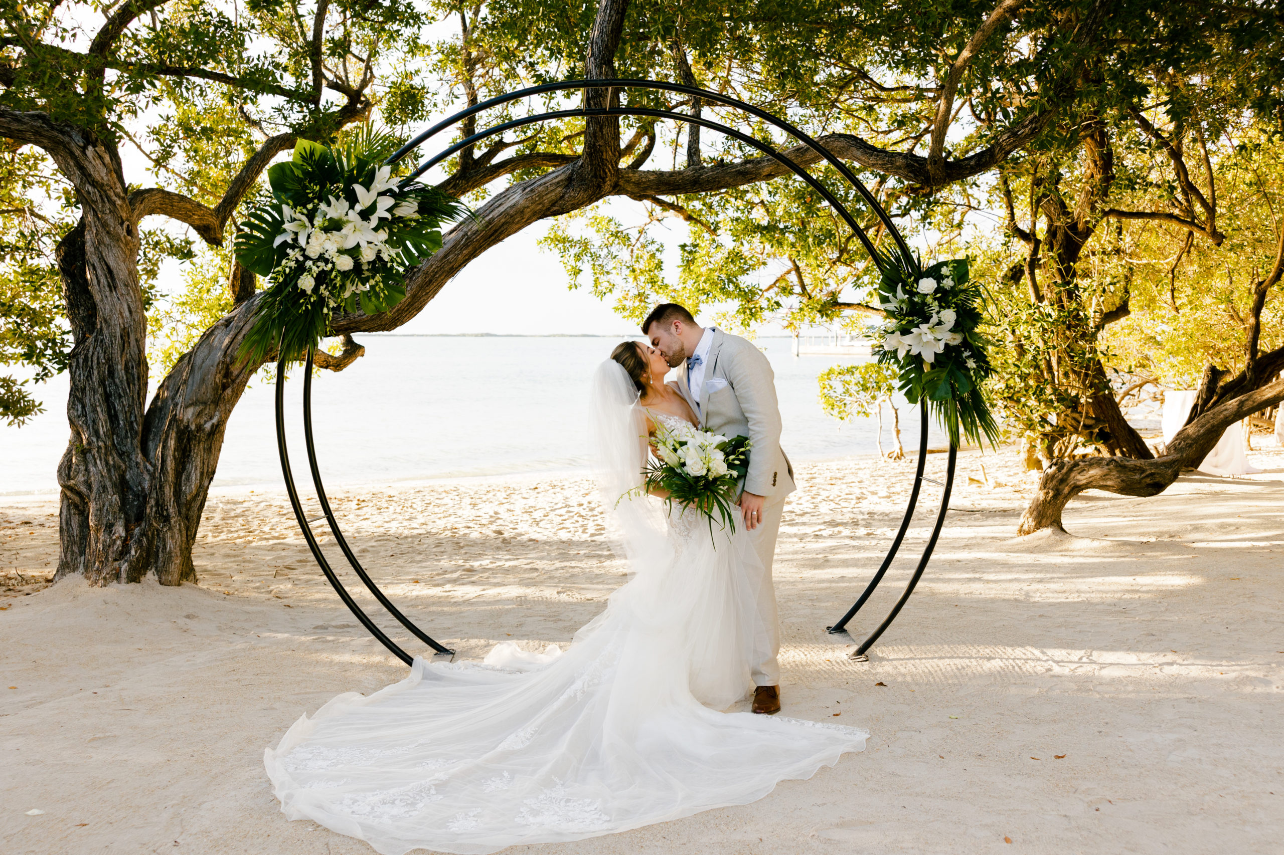 Baker's Cay Resort Wedding, Key Largo Wedding Photographer, Islamorada Wedding Photographer, Claudia Rios Photography