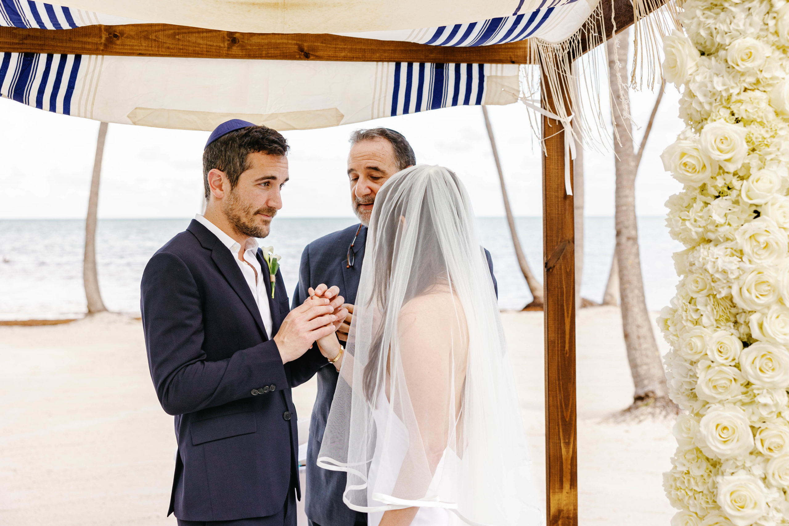 Cheeca Lodge Wedding, Cheeca Lodge Wedding at Casitas, Islamorada Wedding Photographer, Claudia Rios Photography