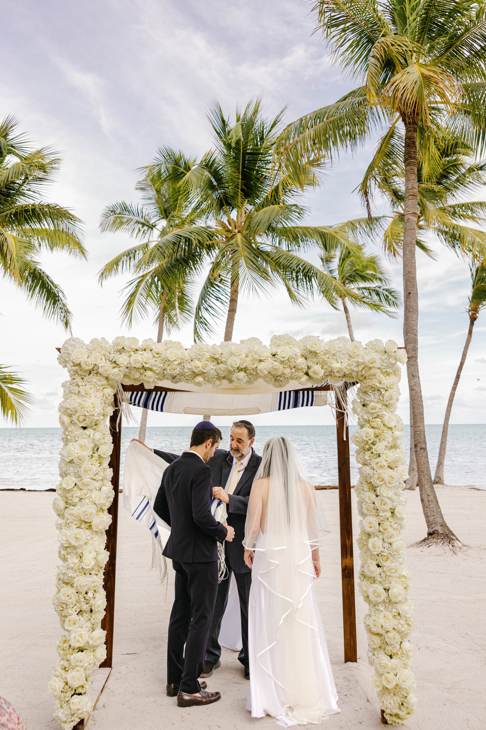 Cheeca Lodge Wedding, Cheeca Lodge Wedding at Casitas, Islamorada Wedding Photographer, Claudia Rios Photography