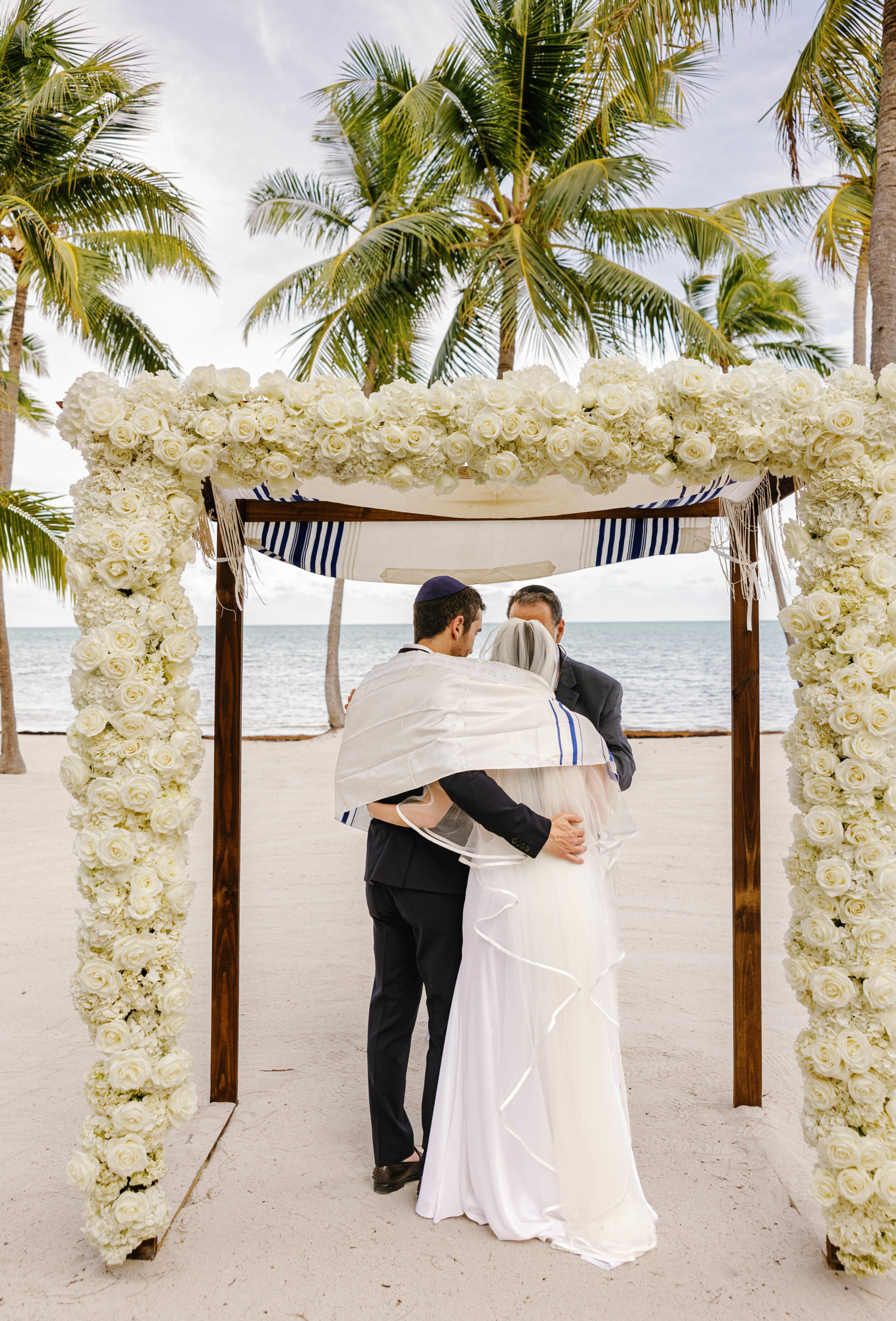 Cheeca Lodge Wedding, Cheeca Lodge Wedding at Casitas, Islamorada Wedding Photographer, Claudia Rios Photography