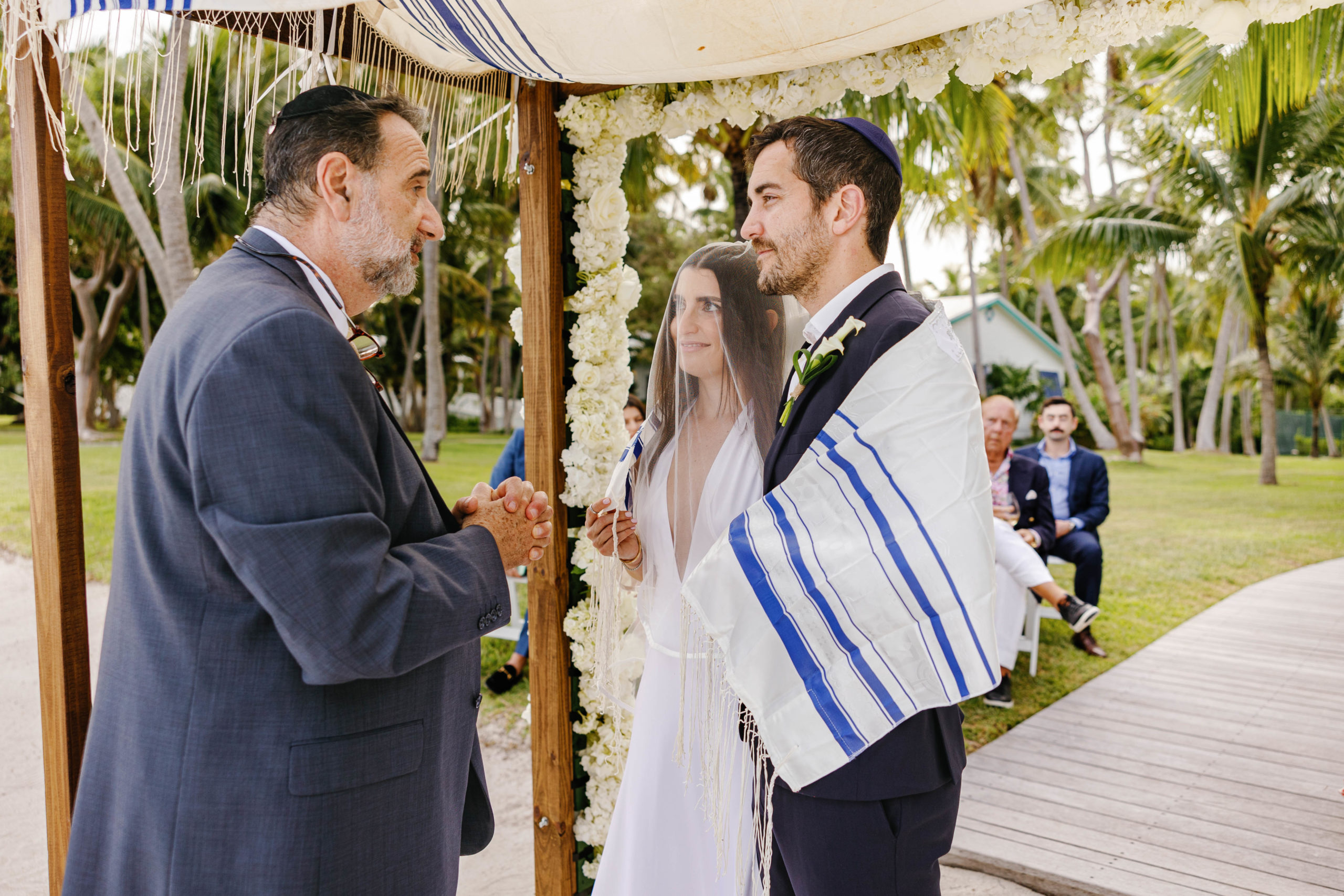 Cheeca Lodge Wedding, Cheeca Lodge Wedding at Casitas, Islamorada Wedding Photographer, Claudia Rios Photography