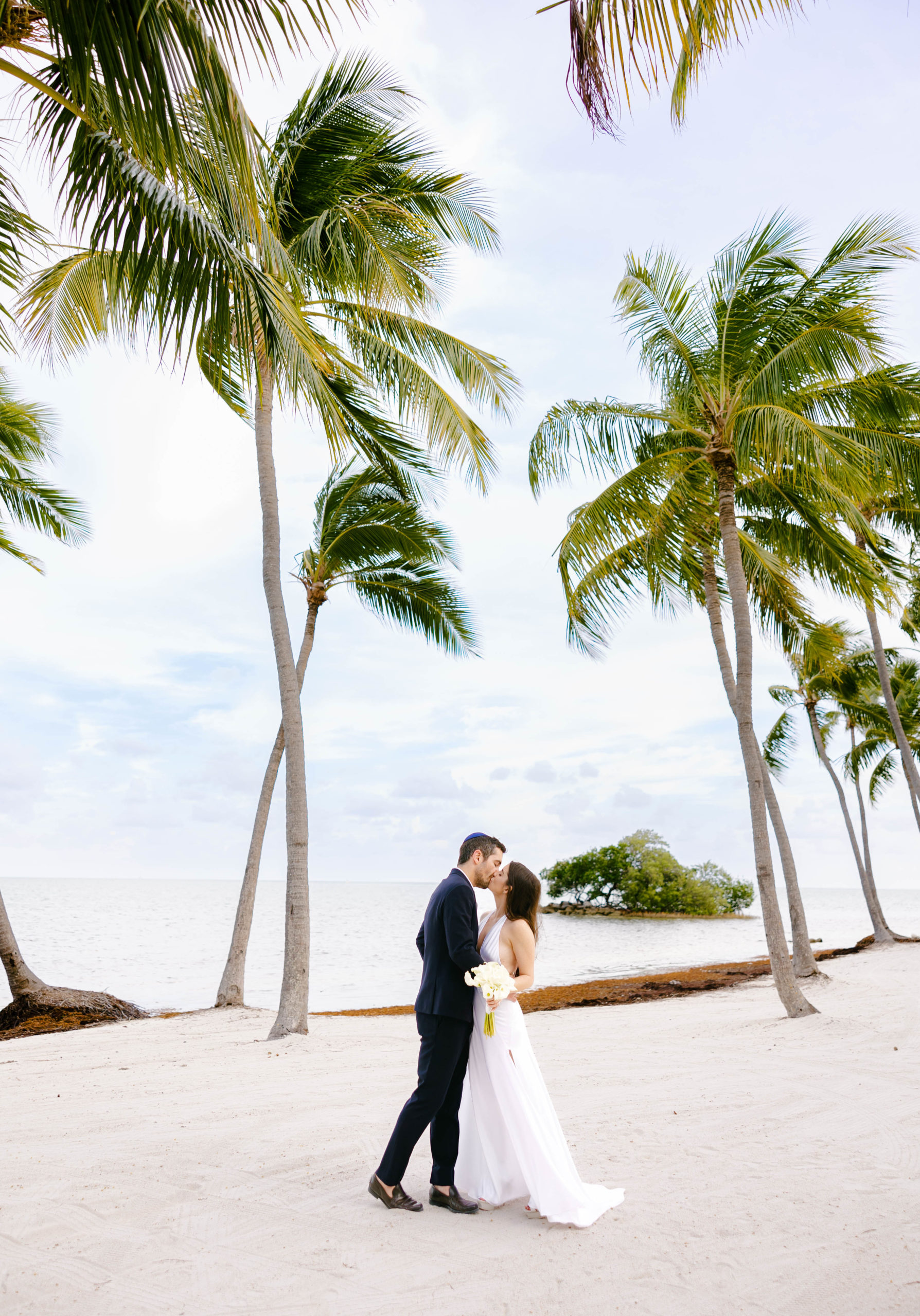 Cheeca Lodge Wedding, Cheeca Lodge Wedding at Casitas, Islamorada Wedding Photographer, Claudia Rios Photography