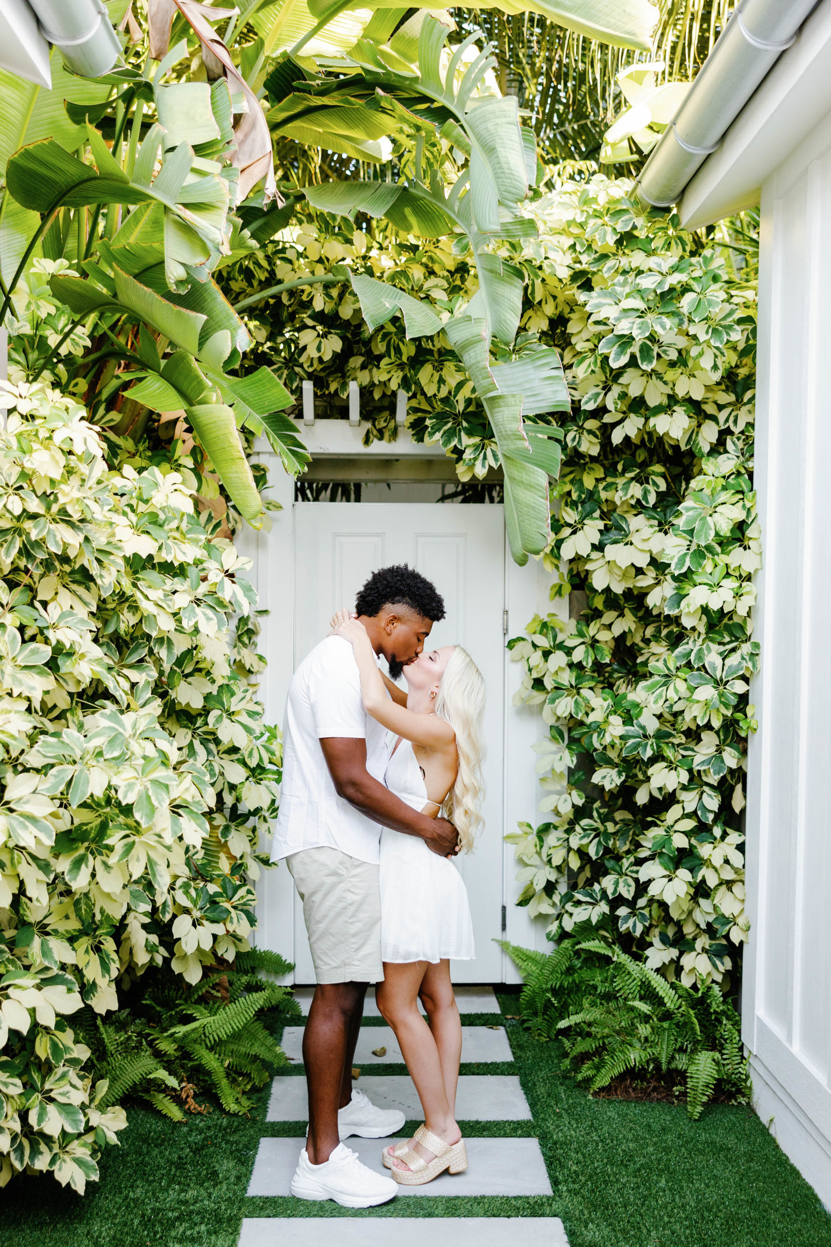 Bungalows Key Largo Engagement Photos, Islamorada Engagement Photographer, Key Largo Engagement Photographer, Claudia Rios Photography