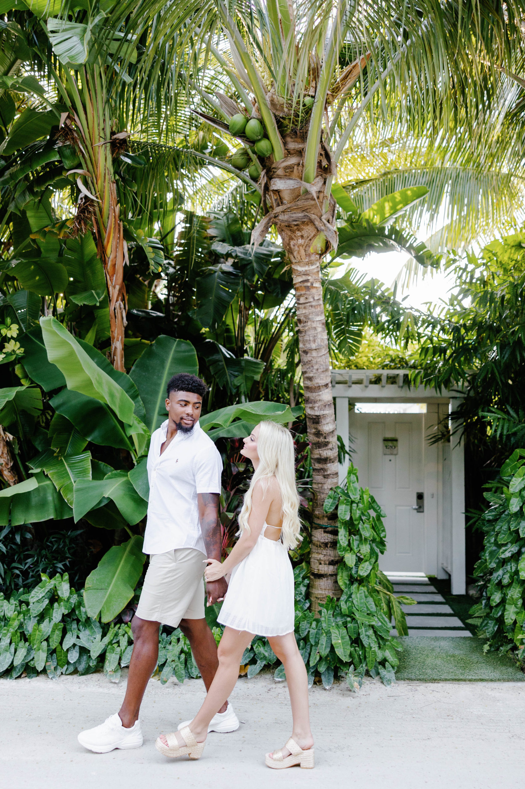 Bungalows Key Largo Engagement Photos, Islamorada Engagement Photographer, Key Largo Engagement Photographer, Claudia Rios Photography