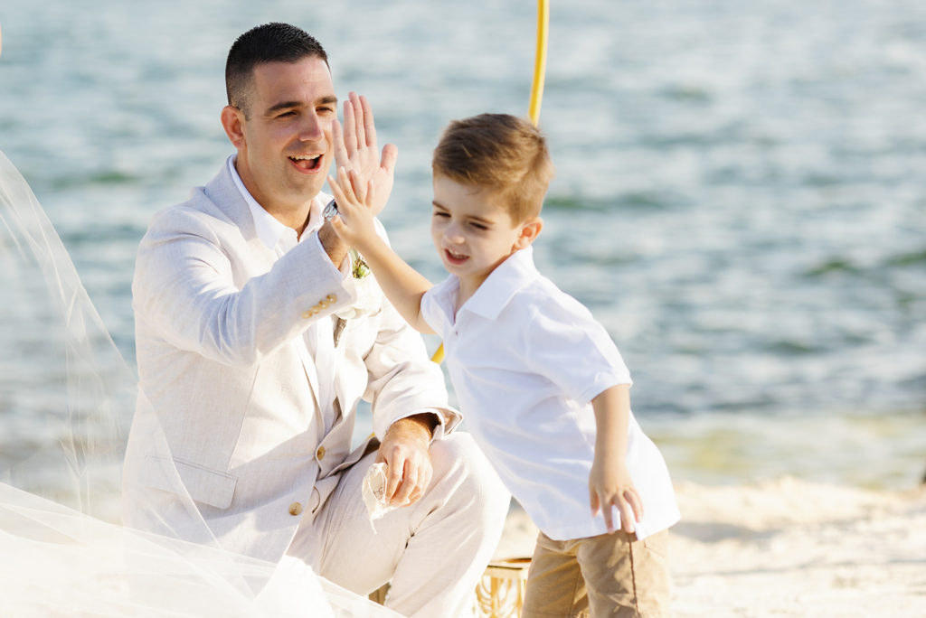 Post Card Inn Beach Resort Marina Wedding, Islamorada Wedding Venue, Islamorada Wedding Photographer, Claudia Rios Photography