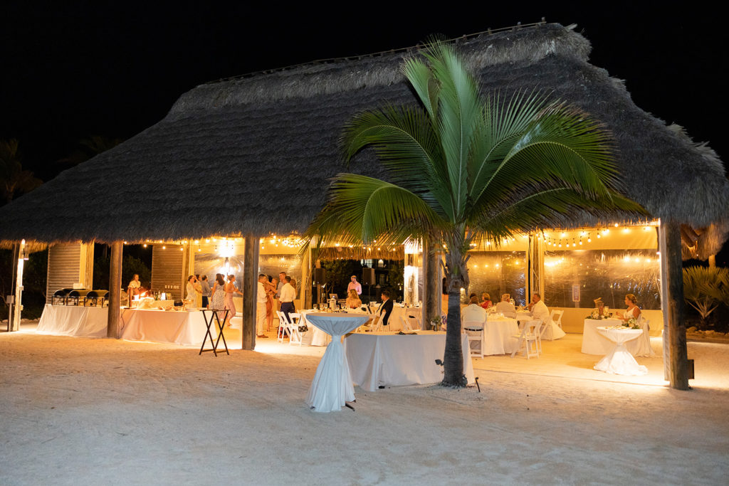 Post Card Inn Beach Resort Marina Wedding, Islamorada Wedding Venue, Islamorada Wedding Photographer, Claudia Rios Photography