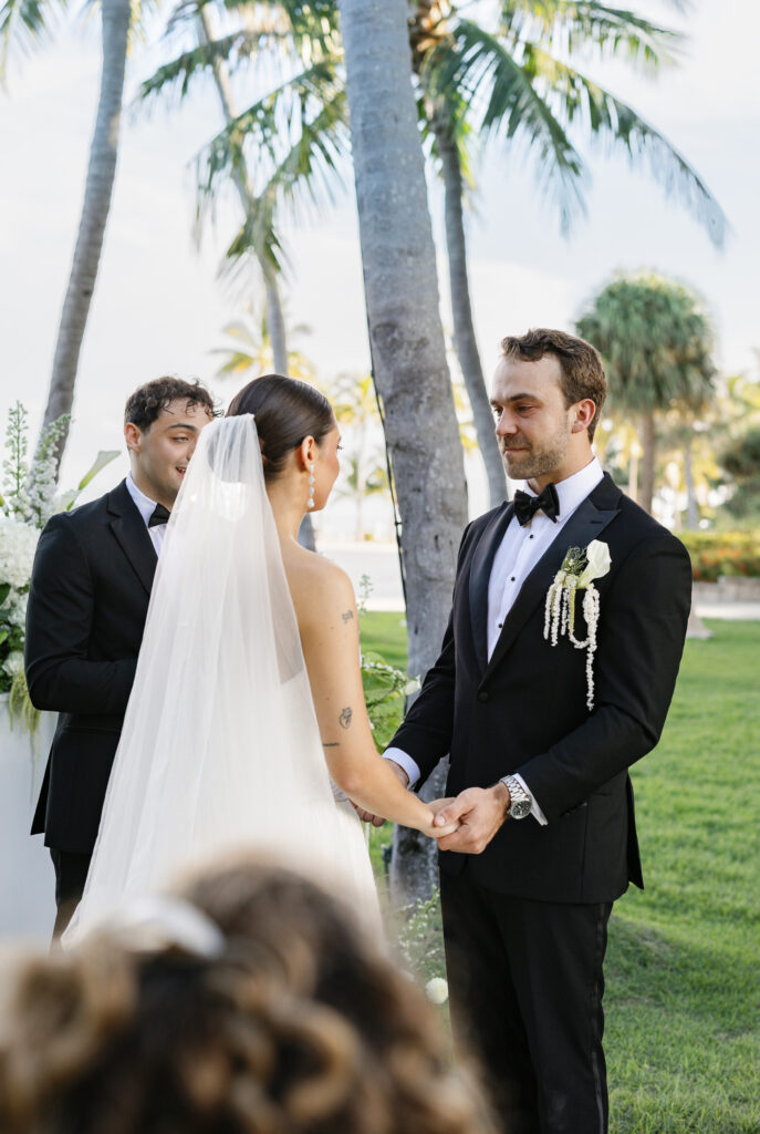 islander-resort-wedding-ceremony-islamorada